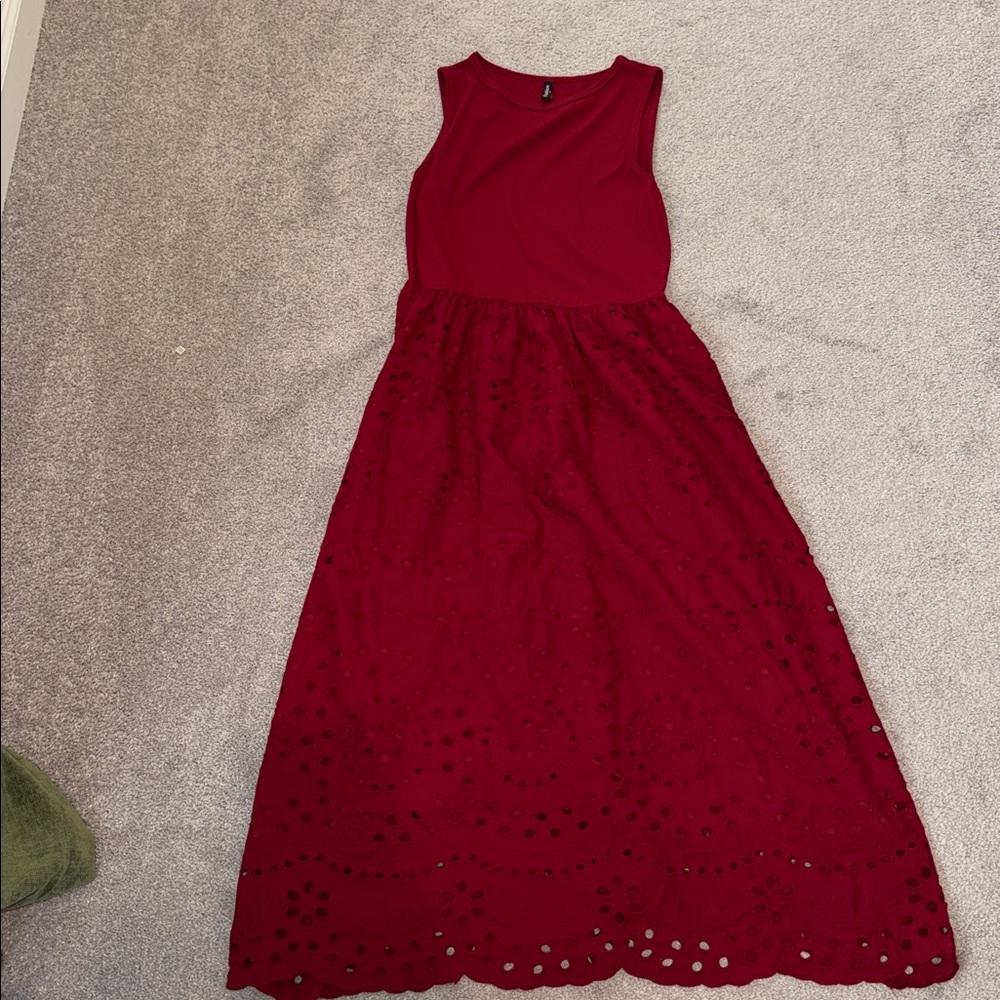 Sleeveless Crewneck A-Line Boho Lace Eyelet Cotton Tank Maxi Dress with Pockets - Picture 4 of 4